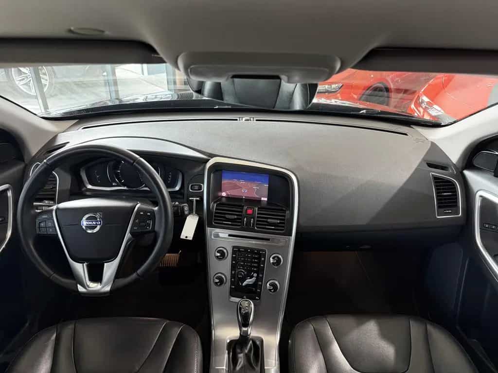 Volvo XC60 Summum 2WD*KAMERA*NAVI*LEDER* 09/2017-photo-10