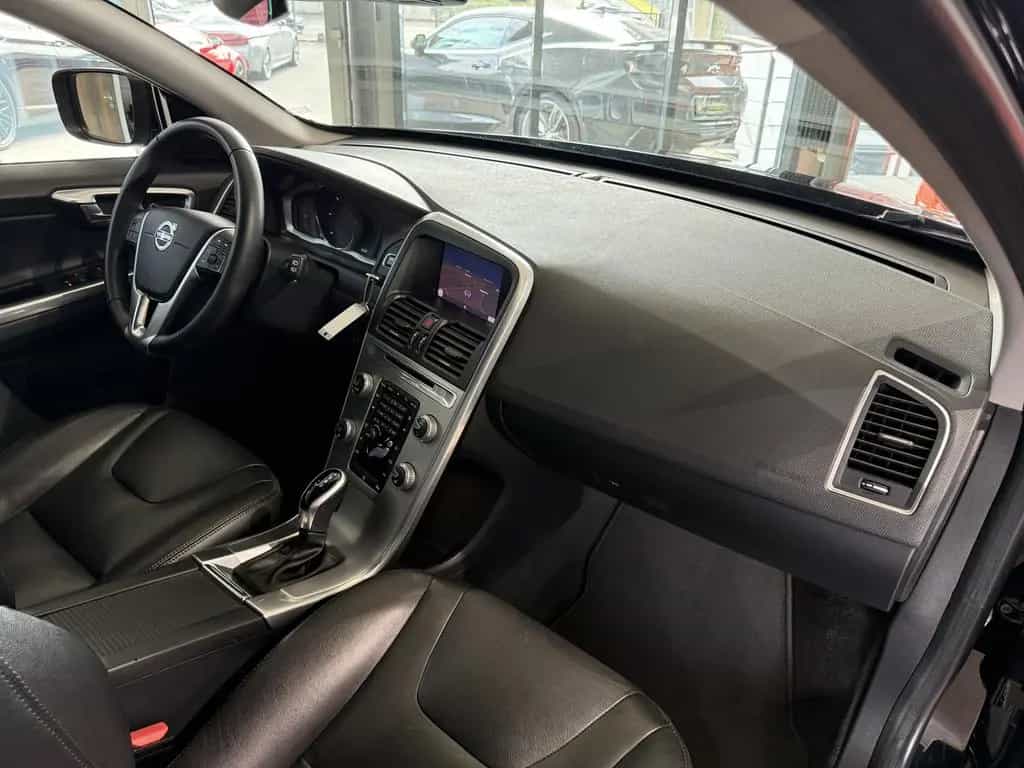 Volvo XC60 Summum 2WD*KAMERA*NAVI*LEDER* 09/2017-photo-13