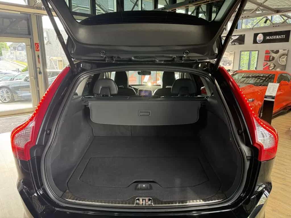 Volvo XC60 Summum 2WD*KAMERA*NAVI*LEDER* 09/2017-photo-15