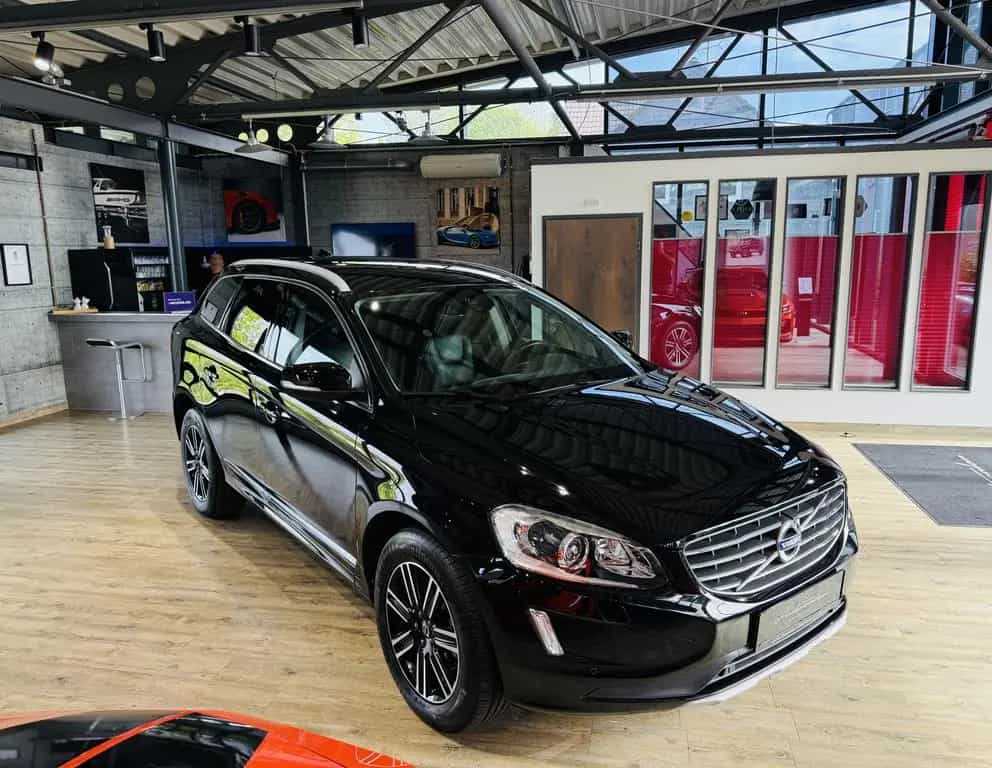 Volvo XC60 Summum 2WD*KAMERA*NAVI*LEDER* 09/2017-photo-7