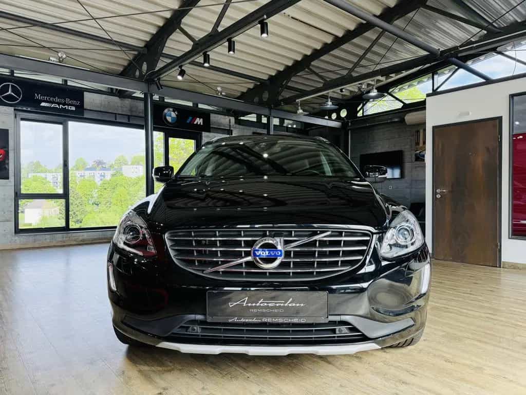 Volvo XC60 Summum 2WD*KAMERA*NAVI*LEDER* 09/2017-photo-8