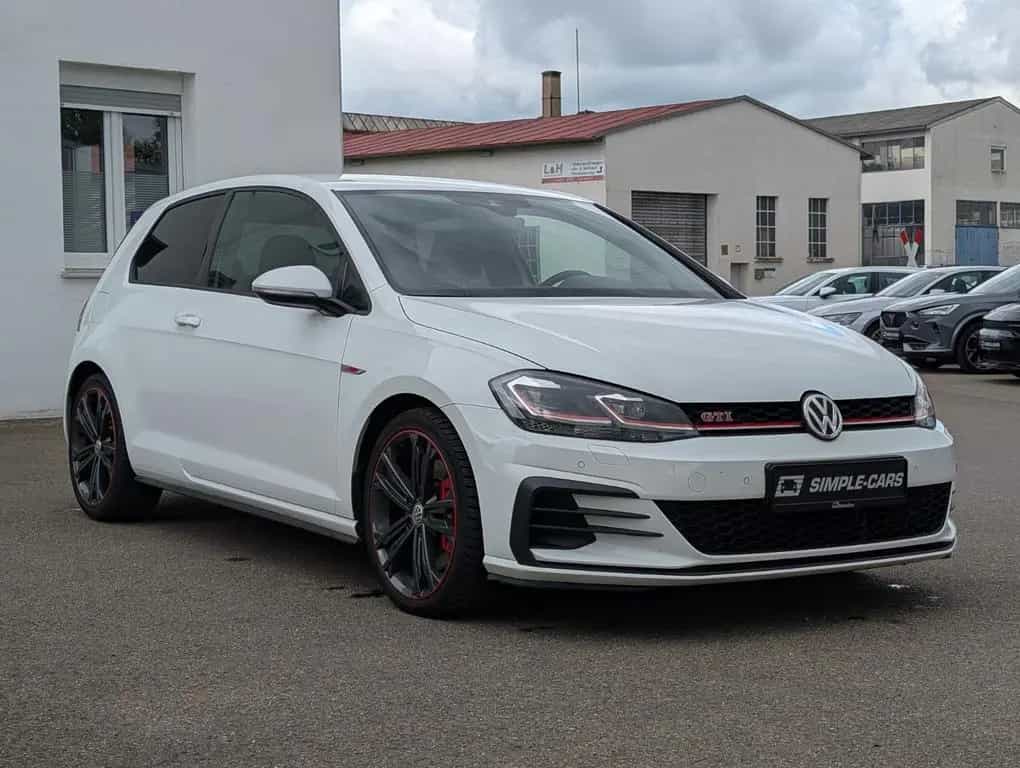 Volkswagen Golf VII Lim. GTI Performance*LED*ASSIST*KAM*STH 12/2018-photo-1