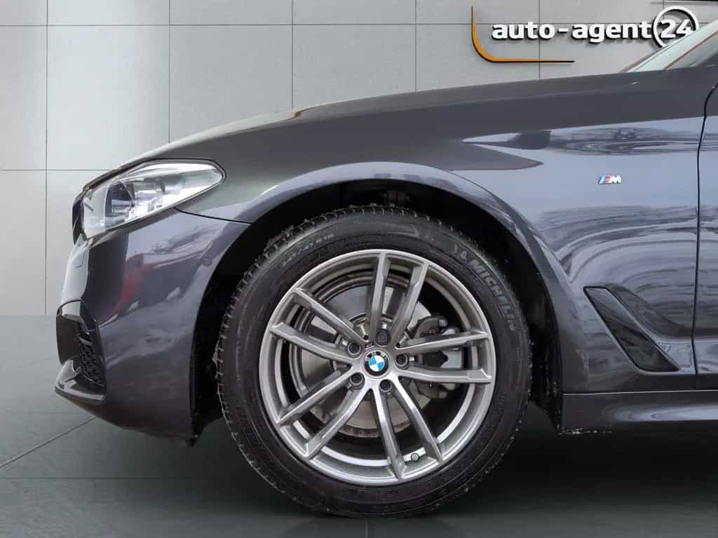 BMW 520 d xD M-Sport/2.Hd/ACC/Pano/Kamera/Sportsitze 12/2018-photo-4