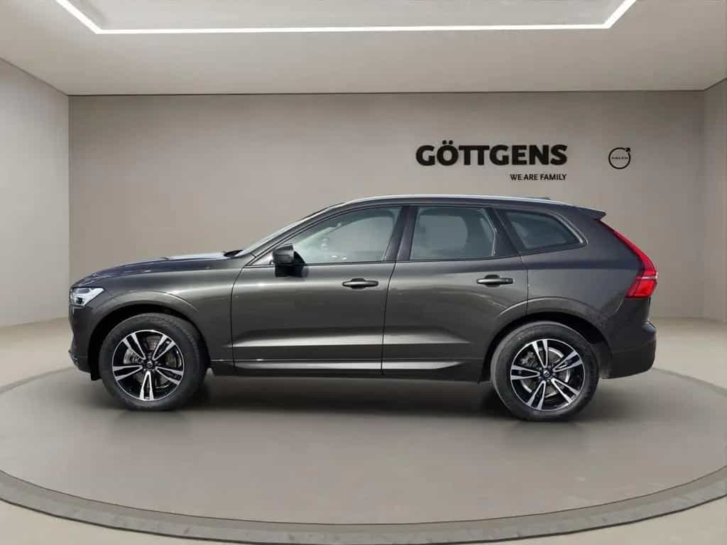 Volvo XC60 B4 AWD Momentum LED KAMERA 19LM H&K 10/2019-photo-1