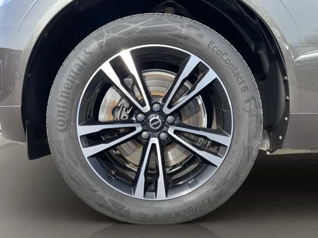 Volvo XC60 B4 AWD Momentum LED KAMERA 19LM H&K 10/2019-photo-14