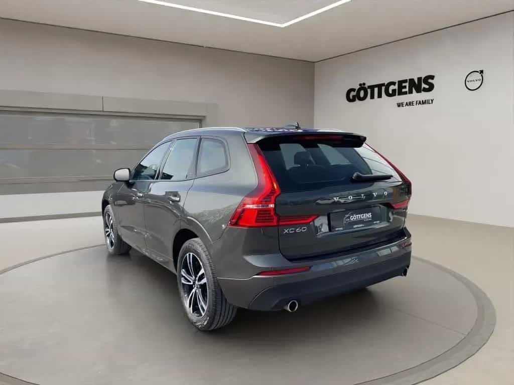 Volvo XC60 B4 AWD Momentum LED KAMERA 19LM H&K 10/2019-photo-2