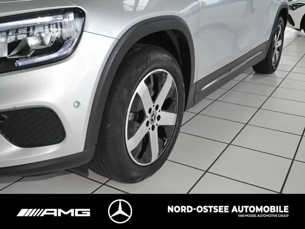Mercedes-Benz GLB 180 PROGRESSIVE LED SOUND PDC KEYLESS 07/2021-photo-4