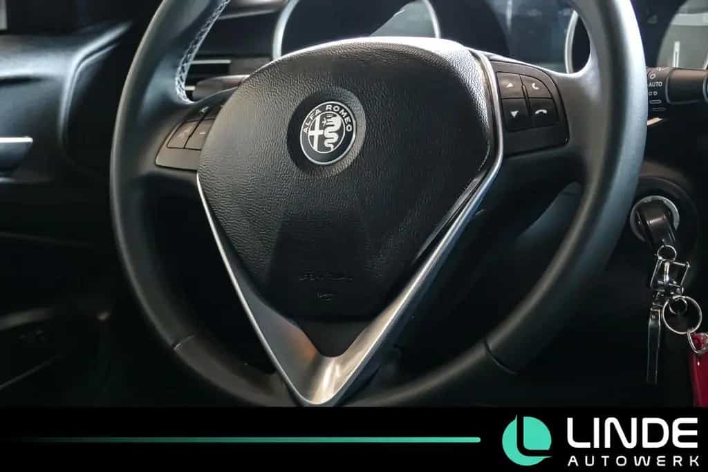 Alfa Romeo Giulietta Super |NAVI|XENON|SCHIEBEDACH|17ALU 12/2018-photo-10