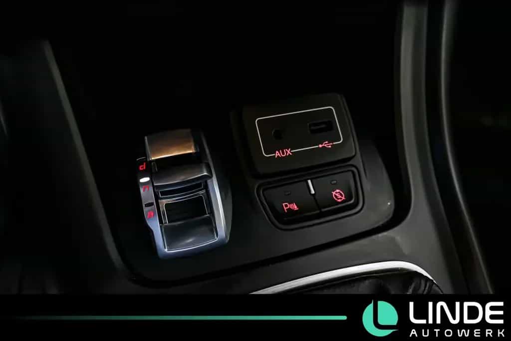 Alfa Romeo Giulietta Super |NAVI|XENON|SCHIEBEDACH|17ALU 12/2018-photo-16