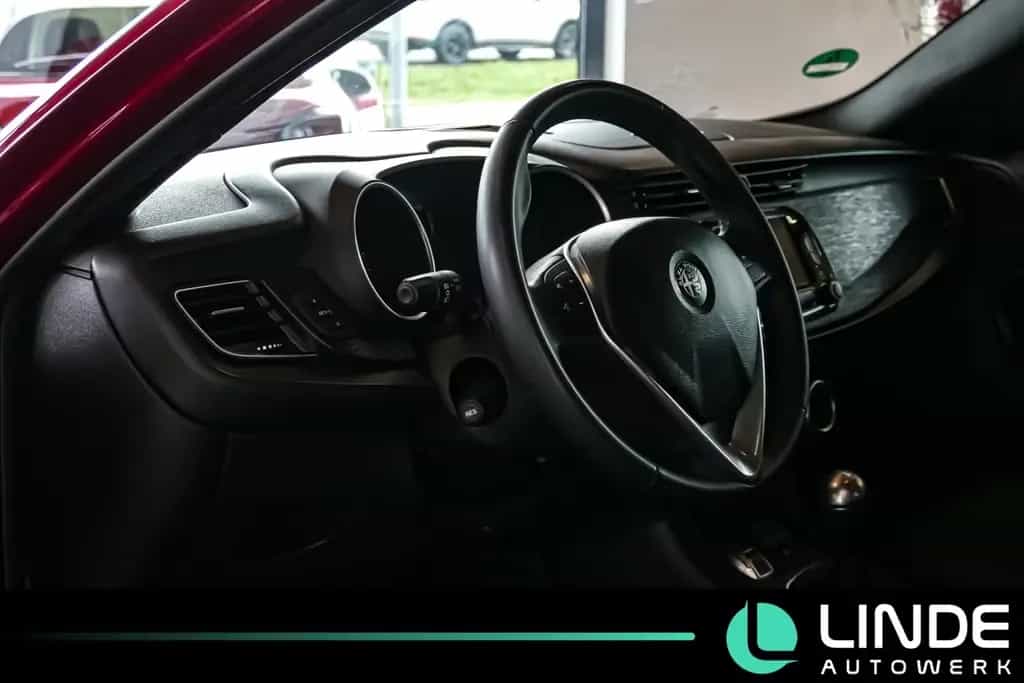 Alfa Romeo Giulietta Super |NAVI|XENON|SCHIEBEDACH|17ALU 12/2018-photo-3