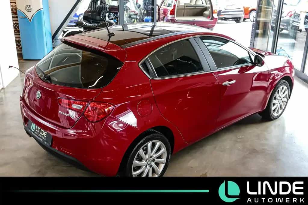 Alfa Romeo Giulietta Super |NAVI|XENON|SCHIEBEDACH|17ALU 12/2018-photo-6