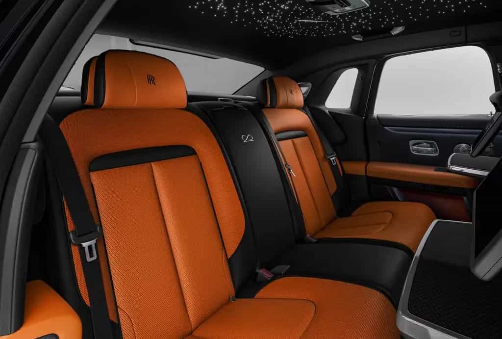 Rolls-Royce Ghost Black Badge Ghost Production 2026 Carbon Fu null-photo-2