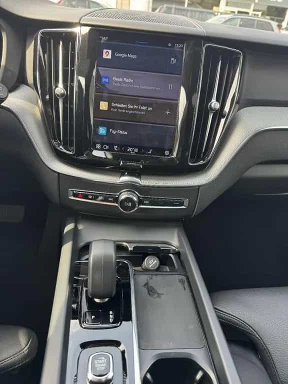 Volvo XC60 B4 D Plus Dark Pano LED RFK BLIS Standheizu 12/2022-photo-29