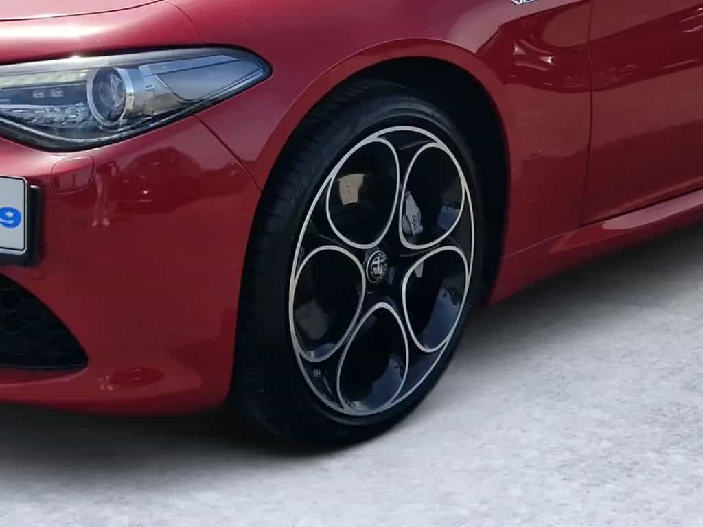 Alfa Romeo Giulia 2.0 Turbo 16V AT8-Q4 Veloce 10/2022-photo-3