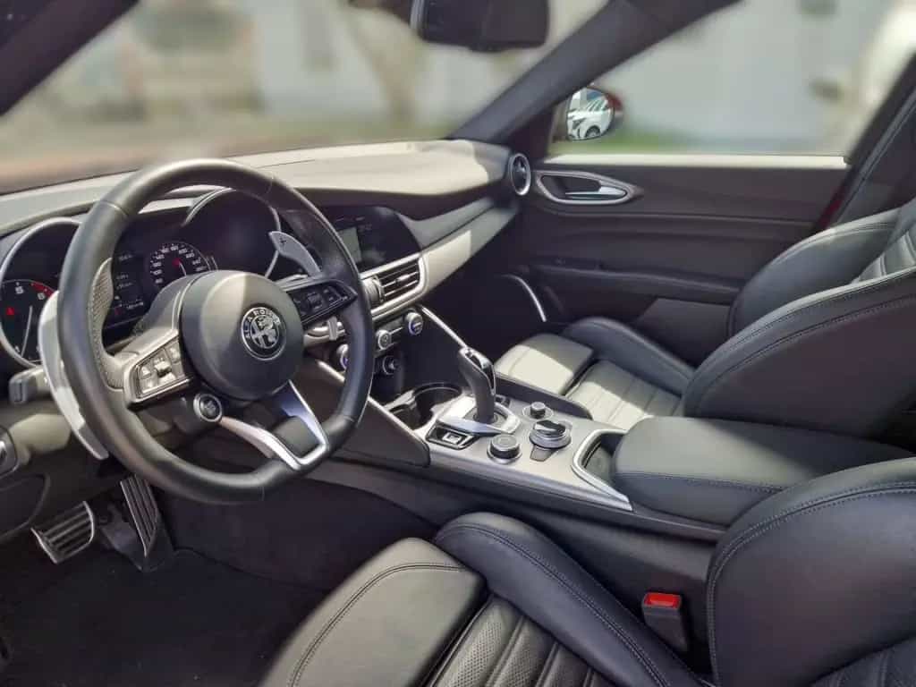 Alfa Romeo Giulia 2.0 Turbo 16V AT8-Q4 Veloce 10/2022-photo-7