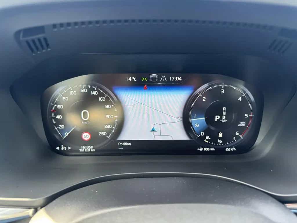 Volvo XC60 B4 D AWD R-Design Pano RFK LED AHK 07/2020-photo-20