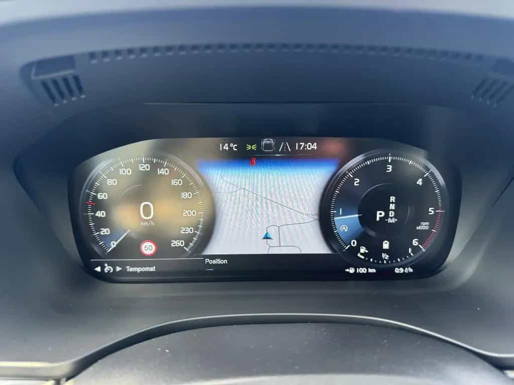 Volvo XC60 B4 D AWD R-Design Pano RFK LED AHK 07/2020-photo-22