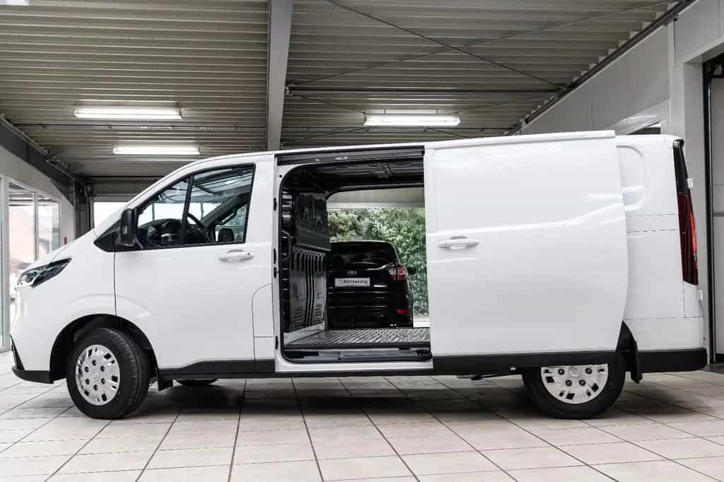 Maxus Other Deliver 7 Diesel 110kw 2 x Schiebetür+Kamera+ null-photo-7
