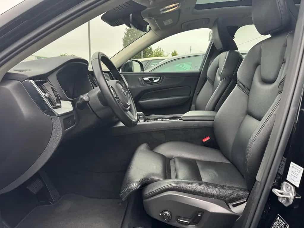 Volvo XC60 B4 B Plus Dark Pano Google LED 360° 10/2022-photo-14