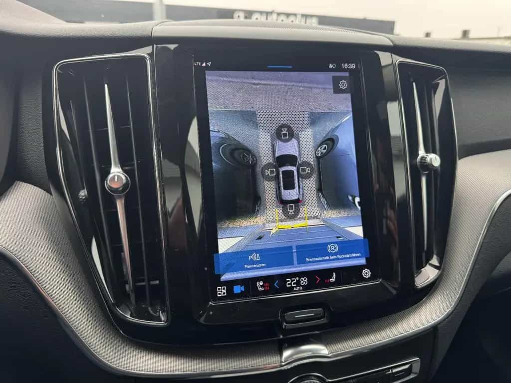 Volvo XC60 B4 B Plus Dark Pano Google LED 360° 10/2022-photo-15