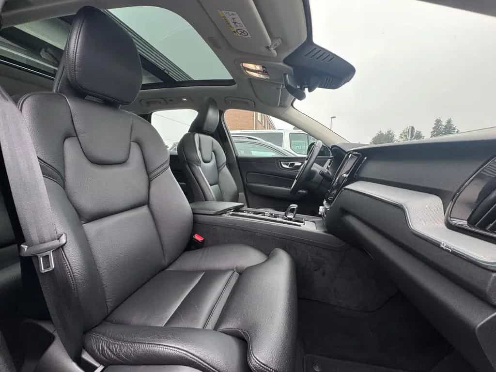 Volvo XC60 B4 B Plus Dark Pano Google LED 360° 10/2022-photo-22