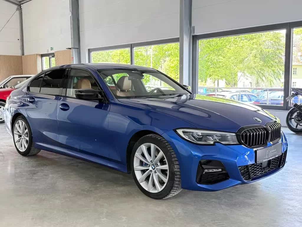 BMW 330 i M Sport Laser/HUD/Kam/Leder/SHZ/ACC/Virtual 06/2019-photo-1