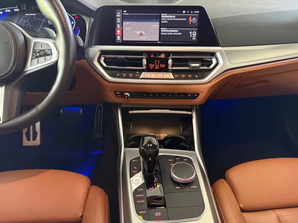 BMW 330 i M Sport Laser/HUD/Kam/Leder/SHZ/ACC/Virtual 06/2019-photo-9