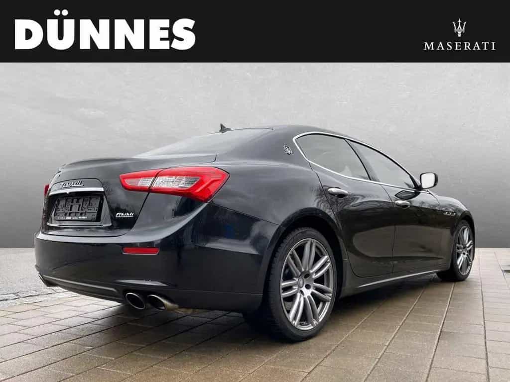 Maserati Ghibli Automatik S Q4 - Maserati Regensburg 04/2015-photo-1