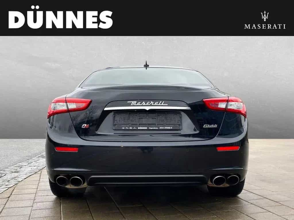 Maserati Ghibli Automatik S Q4 - Maserati Regensburg 04/2015-photo-3