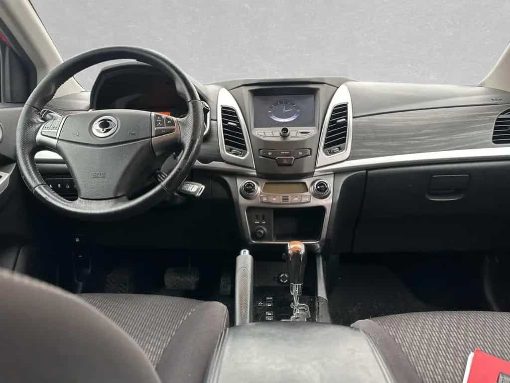 Ssangyong Korando 2.2 e-XDi 4WD Automatik Quartz 04/2016-photo-3