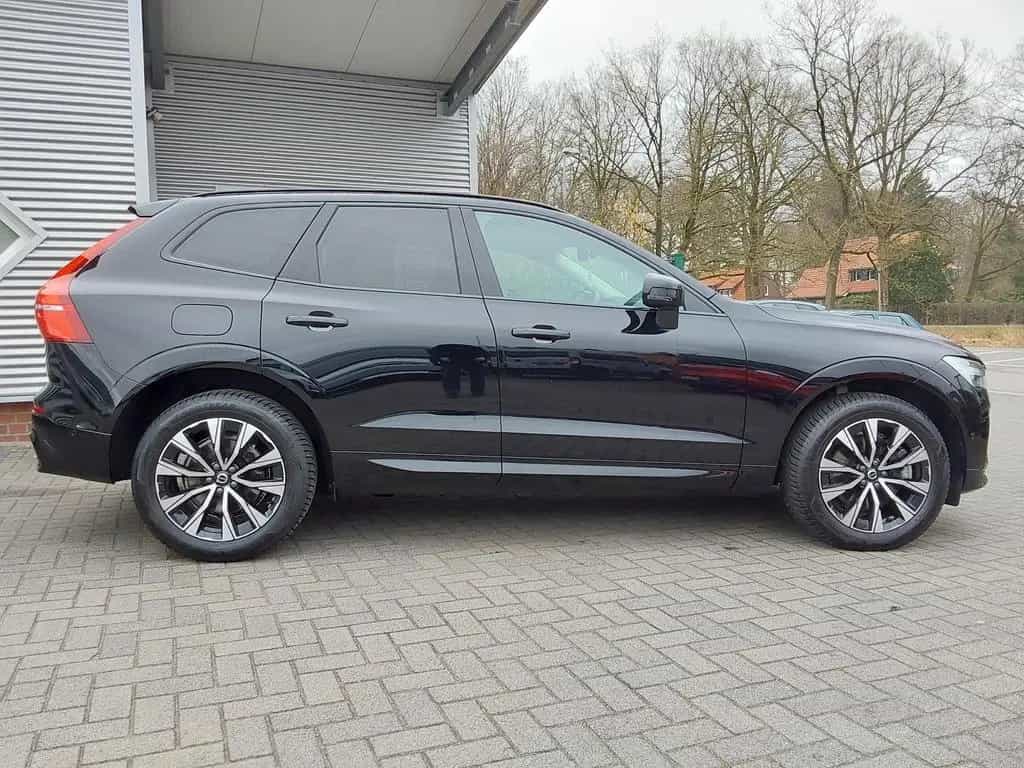 Volvo XC60 B4 D 2WD Plus Dark ACC/LED/SHZ/PDC/KAM/P... 01/2023-photo-1