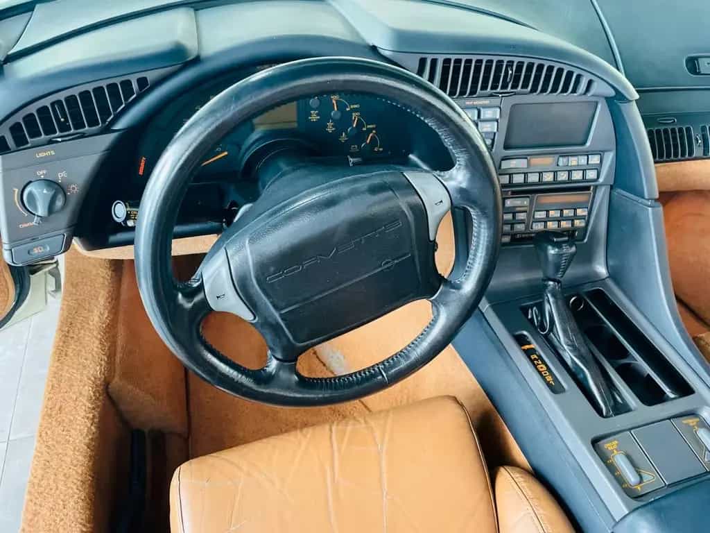 Corvette C4 Chevrolet Corvette C4 Convertible *Original Lack 07/1990-photo-8