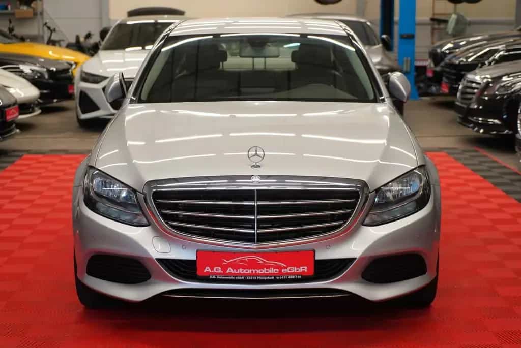 Mercedes-Benz C 180 CGI Lim. *2.Hand*Unfallfrei 05/2016-photo-1