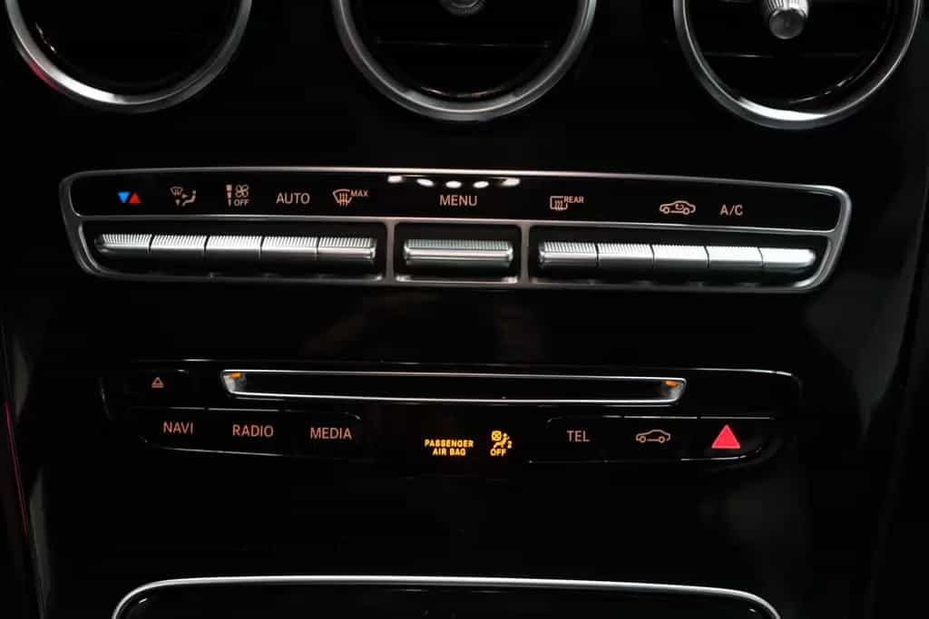 Mercedes-Benz C 180 CGI Lim. *2.Hand*Unfallfrei 05/2016-photo-24