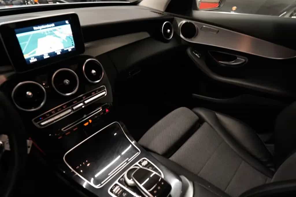 Mercedes-Benz C 180 CGI Lim. *2.Hand*Unfallfrei 05/2016-photo-26