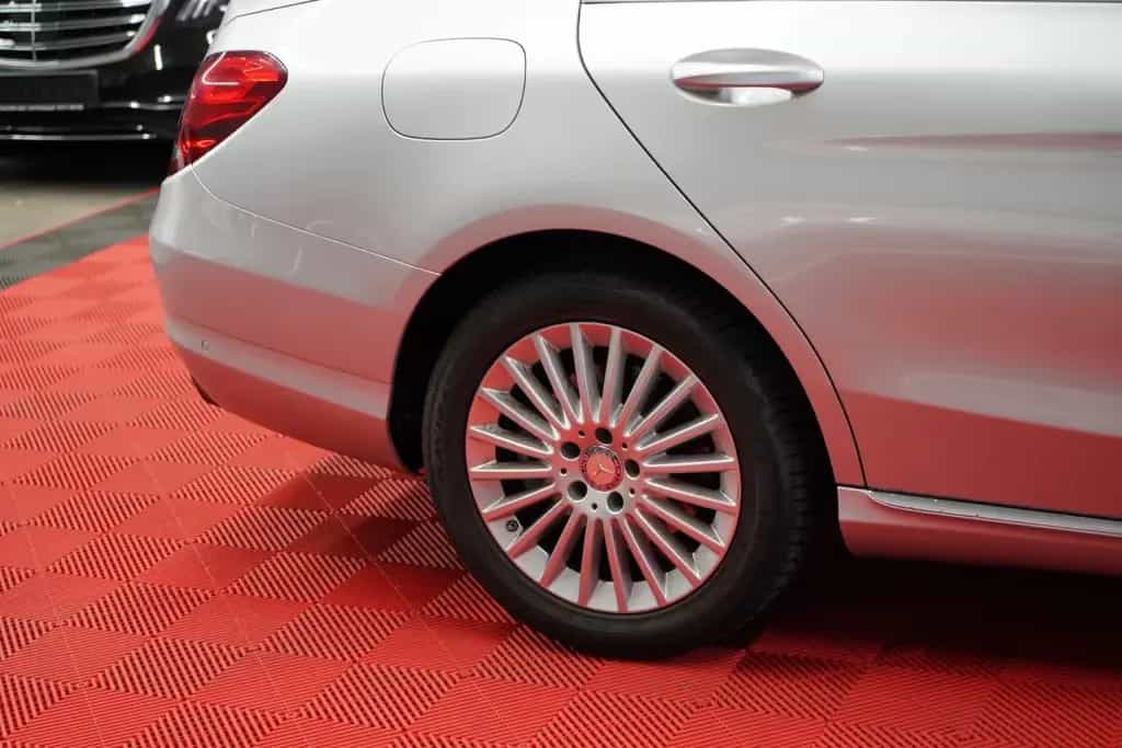 Mercedes-Benz C 180 CGI Lim. *2.Hand*Unfallfrei 05/2016-photo-5