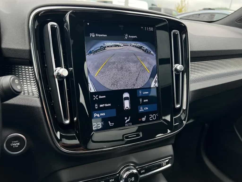 Volvo XC40 T5 AWD R Design AWD 02/2018-photo-27