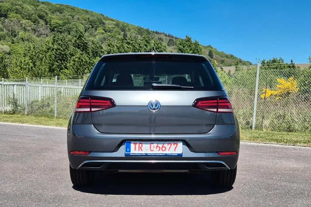 Volkswagen Golf VII Lim. Comfortline, TÜV/Inspektion neu. 07/2018-photo-3