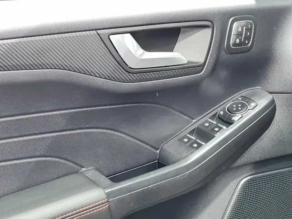 Ford Kuga 1.0 EcoB ST-Line X*AUTO*AHK*PANO-SD*-44%* 07/2025-photo-9