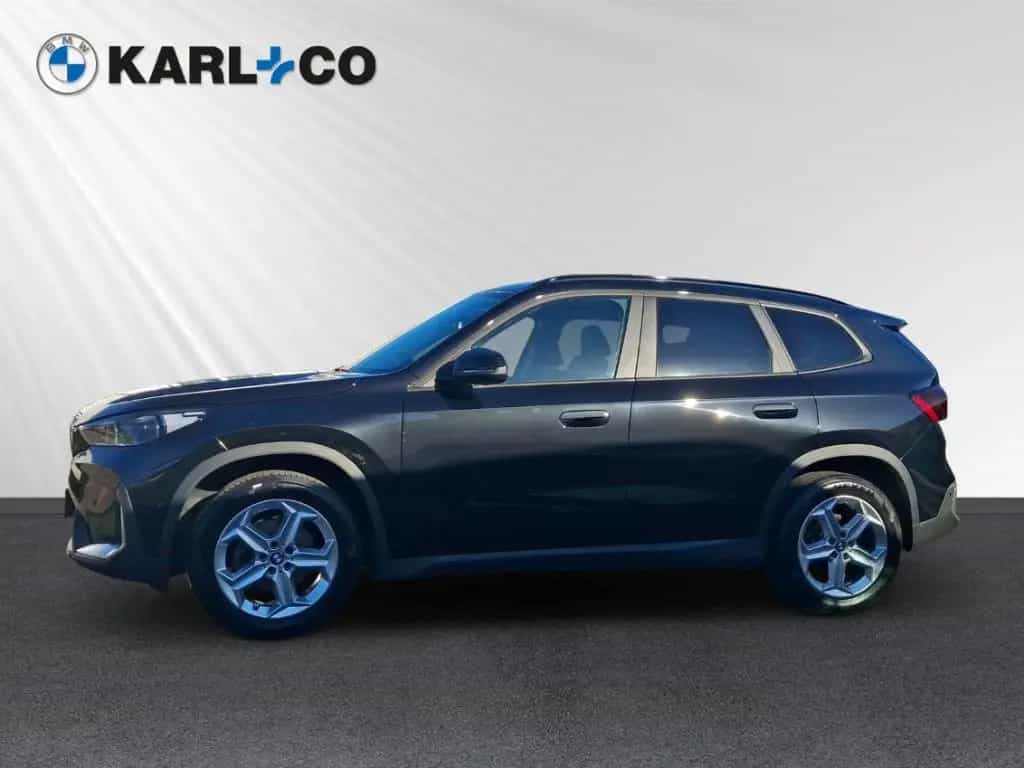 BMW X1 xDrive20d AHK adapt. LED Aktivsitz Komfortzug 02/2023-photo-1
