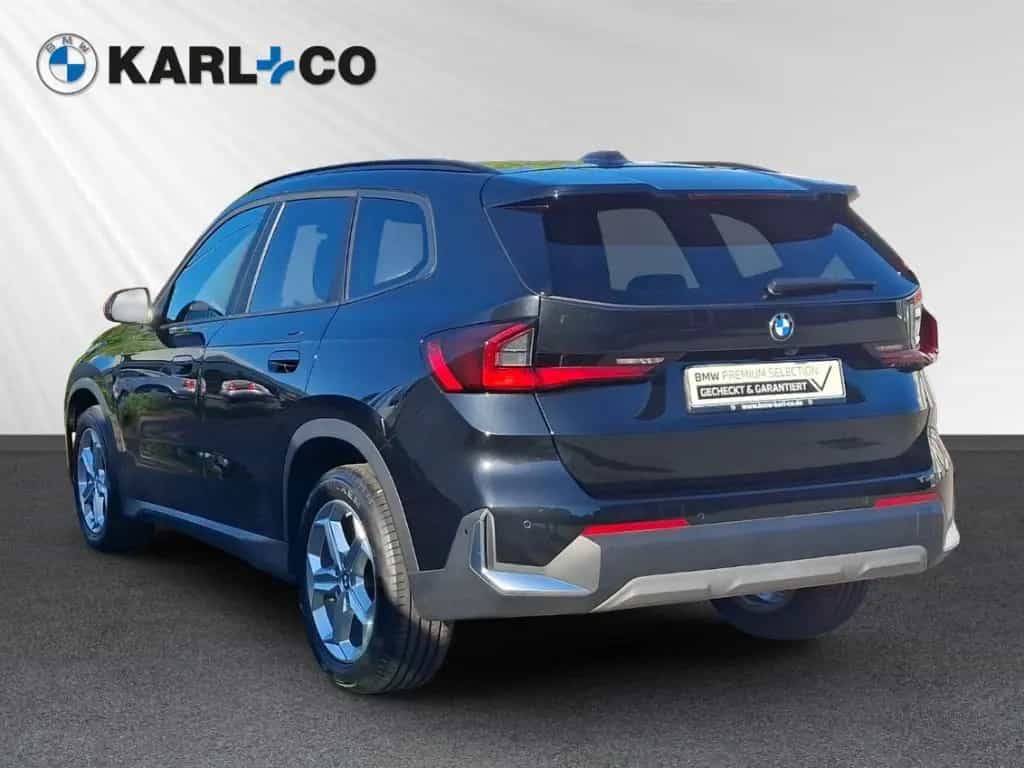 BMW X1 xDrive20d AHK adapt. LED Aktivsitz Komfortzug 02/2023-photo-2