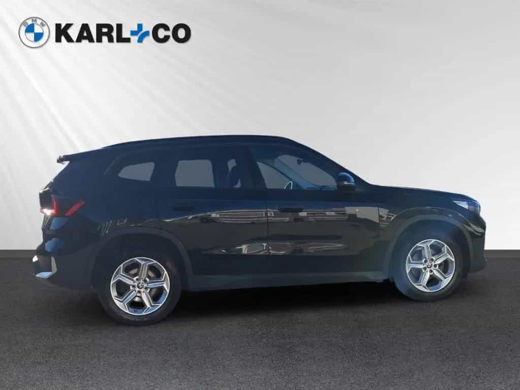 BMW X1 xDrive20d AHK adapt. LED Aktivsitz Komfortzug 02/2023-photo-4