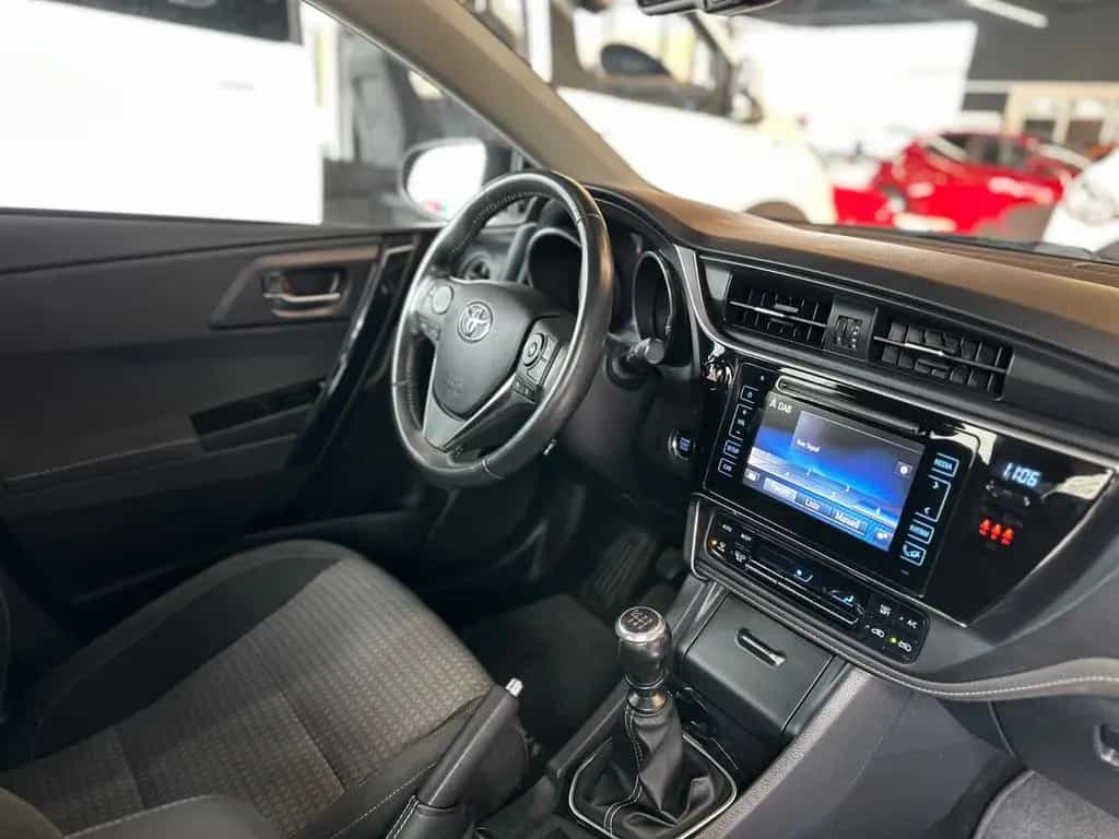 Toyota Auris Touring Sports Team D 02/2019-photo-20