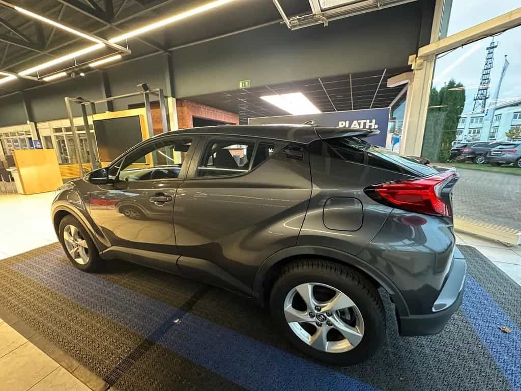 Toyota C-HR Flow 08/2018-photo-7