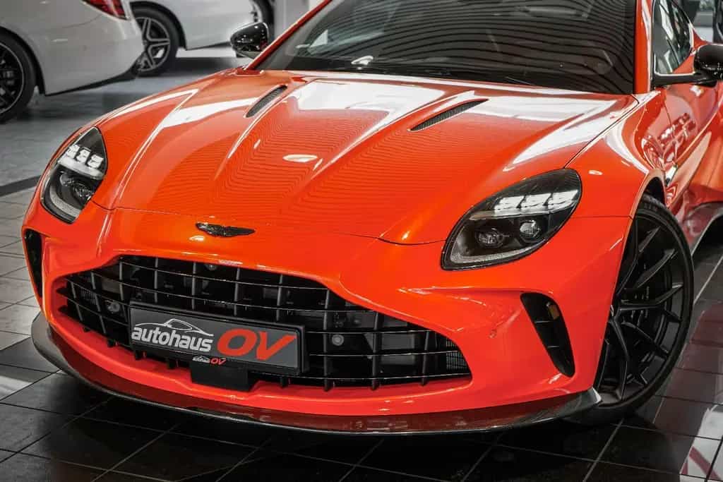 Aston Martin V8 Vantage *Carbon Paket*B&W*360*ACC*Sport Seat* 06/2025-photo-12