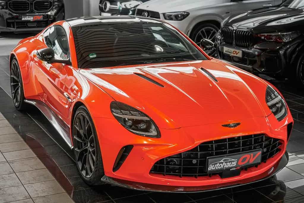 Aston Martin V8 Vantage *Carbon Paket*B&W*360*ACC*Sport Seat* 06/2025-photo-17