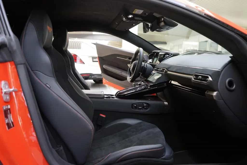 Aston Martin V8 Vantage *Carbon Paket*B&W*360*ACC*Sport Seat* 06/2025-photo-36