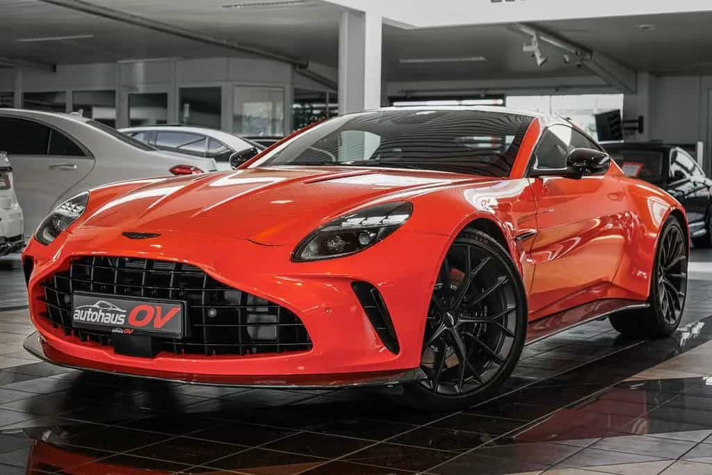 Aston Martin V8 Vantage *Carbon Paket*B&W*360*ACC*Sport Seat* 06/2025-photo-9