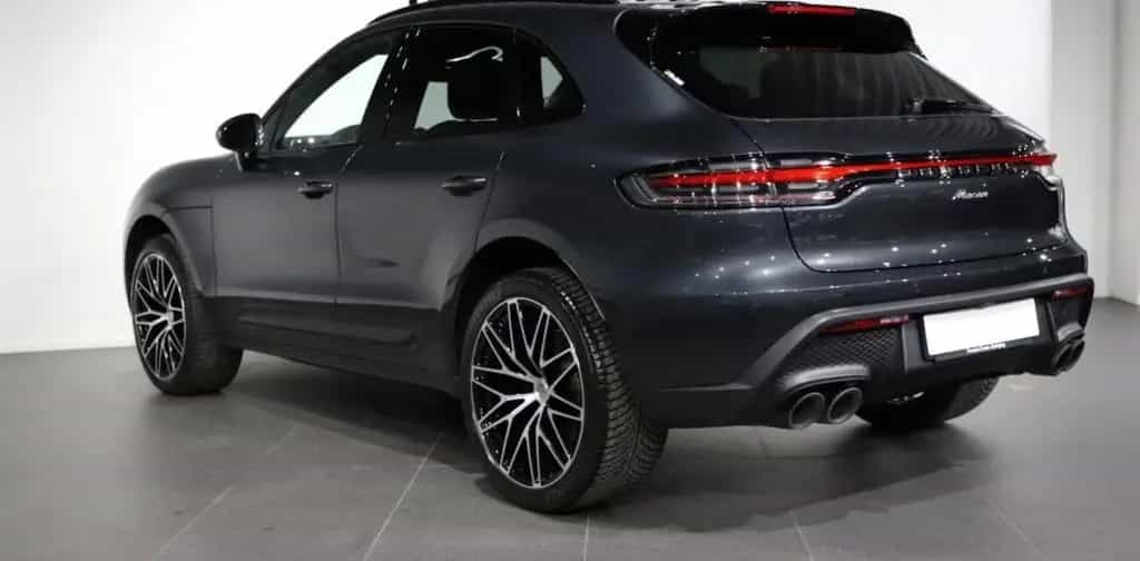 Porsche Macan PDLS*AHK*PANO*BOSE 06/2022-photo-1