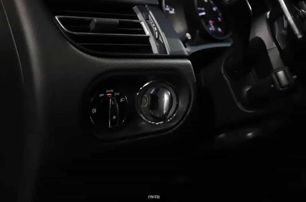 Porsche Macan PDLS*AHK*PANO*BOSE 06/2022-photo-19
